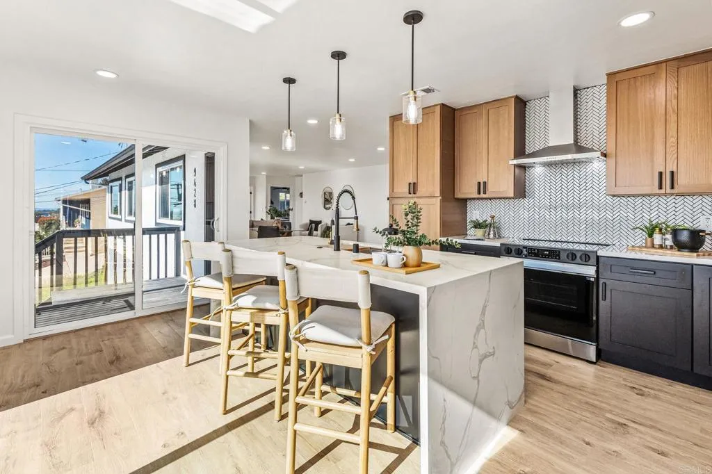 https://cdn.realtyfeed.com/cdn/127/306614706/a59b1cebff933c752fe66d4811b24f10.webp