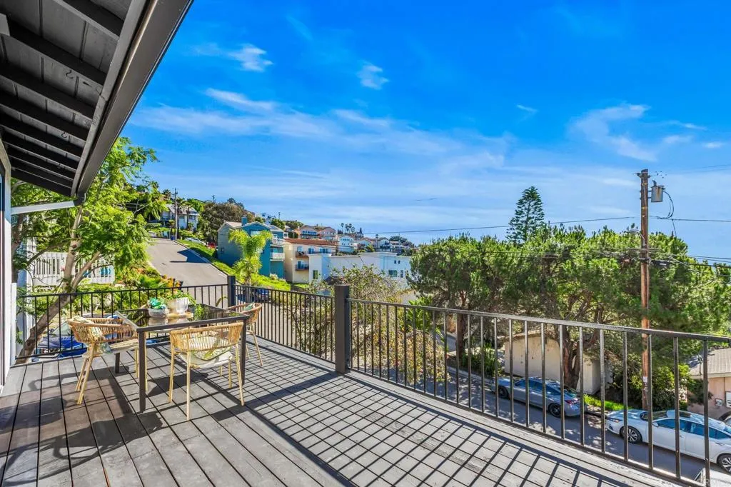 https://cdn.realtyfeed.com/cdn/127/306614706/d4b43686088b5866b4087aaa4f949e03.webp