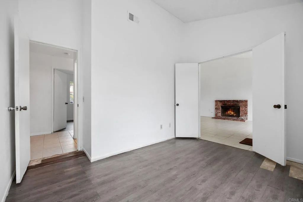 Photo #9: NDP2600216 Listing: Photo #9