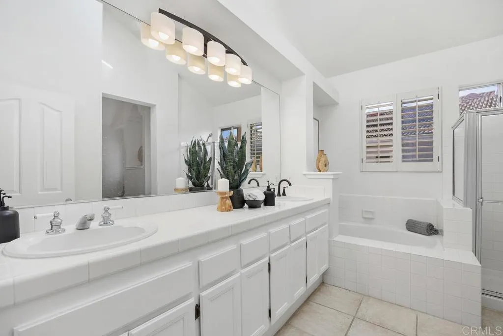 https://cdn.realtyfeed.com/cdn/127/306614747/18507172e69074a7a30da3448632d864.webp