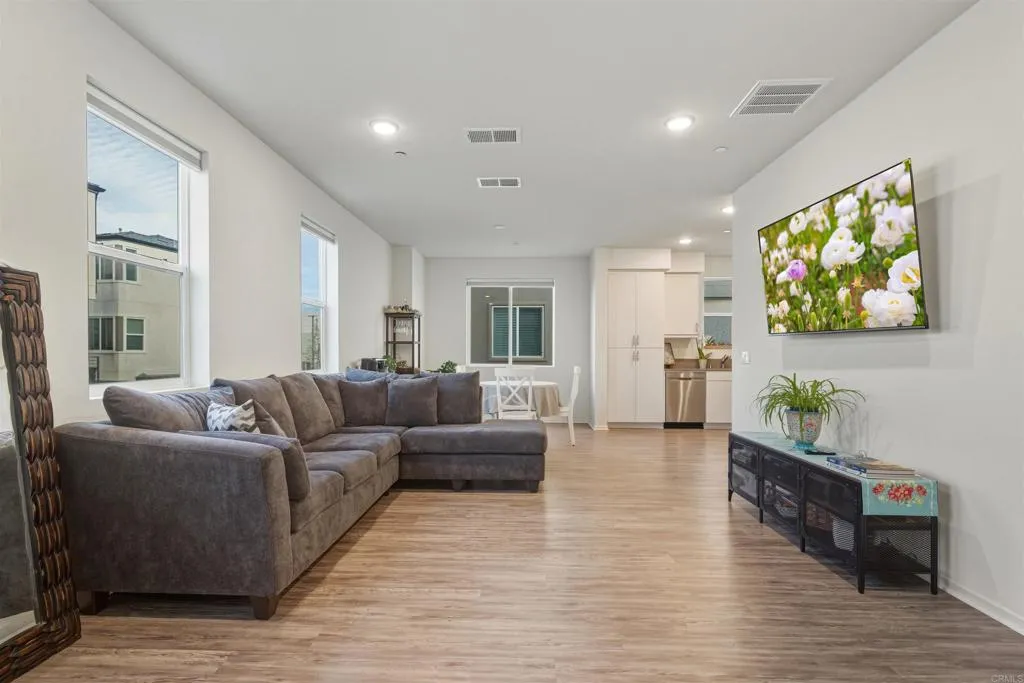 Photo #8: PTP2600201 Listing: Photo #8