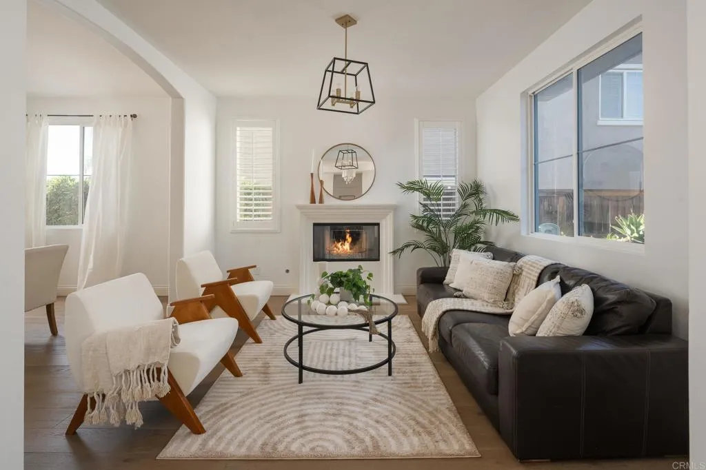 https://cdn.realtyfeed.com/cdn/127/306614782/6f01e15d71d95366c417710920ec4a4d.webp