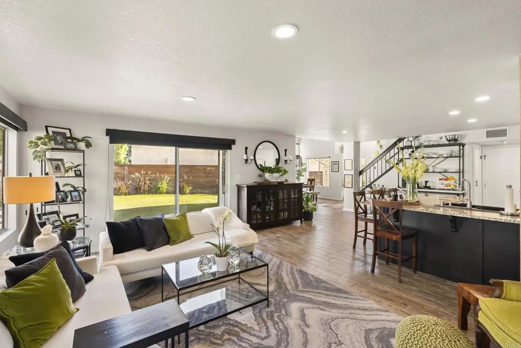 https://cdn.realtyfeed.com/cdn/127/306614788/3f44cb9910dc78fd6e0c39658f4082fe.webp