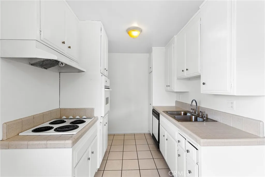 4924 Kester Avenue UNIT 16, Sherman Oaks, CA, 91403