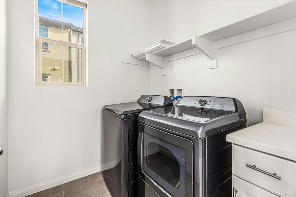 https://cdn.realtyfeed.com/cdn/127/306614847/d471fbe1481c1c074636b94483be7269.webp