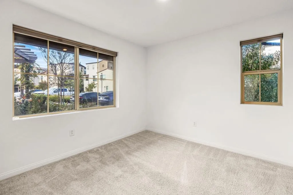 https://cdn.realtyfeed.com/cdn/127/306614847/eabafa89dc71528418b9bfc6e30cb822.webp