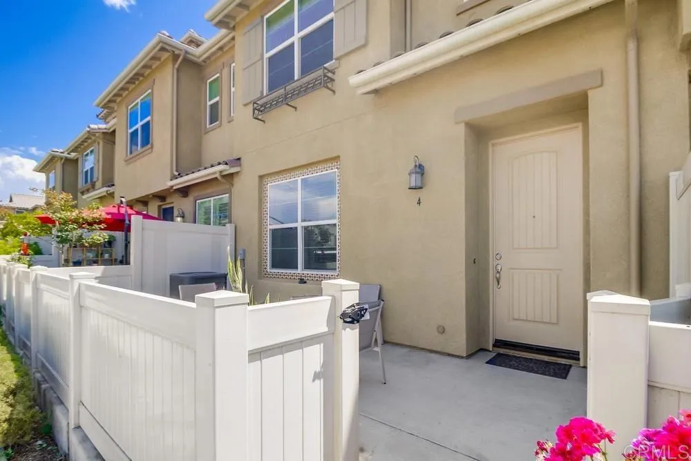 https://cdn.realtyfeed.com/cdn/127/306614852/07baf341495c33802d9da6ecc5f8538d.webp