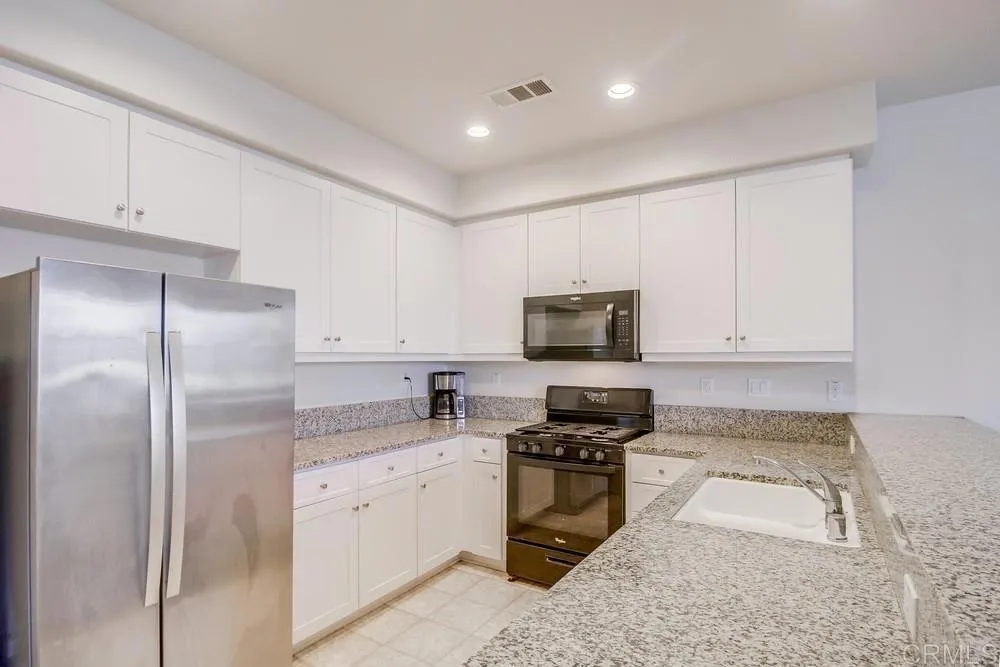 https://cdn.realtyfeed.com/cdn/127/306614852/815388e11439dd6a749417422fd7b83f.webp