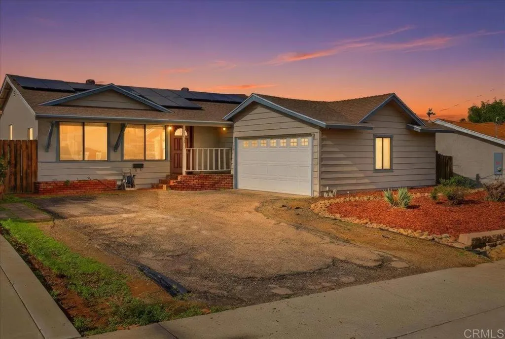 https://cdn.realtyfeed.com/cdn/127/306614853/922ad55f09c64e21be1f4079dedede1e.webp