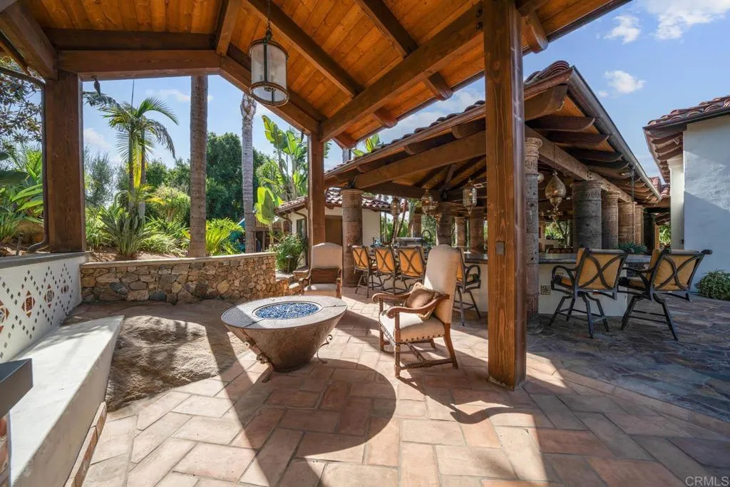 https://cdn.realtyfeed.com/cdn/127/306614854/c9f5abb6db75b21d8524050ac239c346.webp