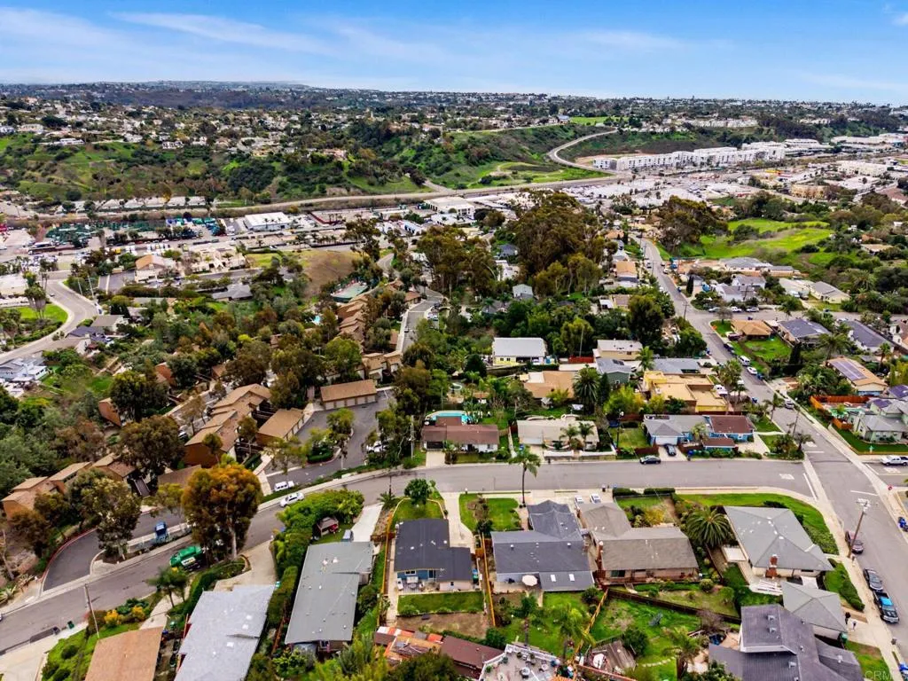 https://cdn.realtyfeed.com/cdn/127/306614859/26ae509948ffc681e49d24bf1da9a1e5.webp