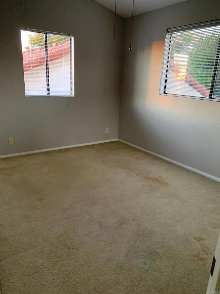 https://cdn.realtyfeed.com/cdn/127/306614860/03a1d4355250a55cc48c1c658bf50c94.webp