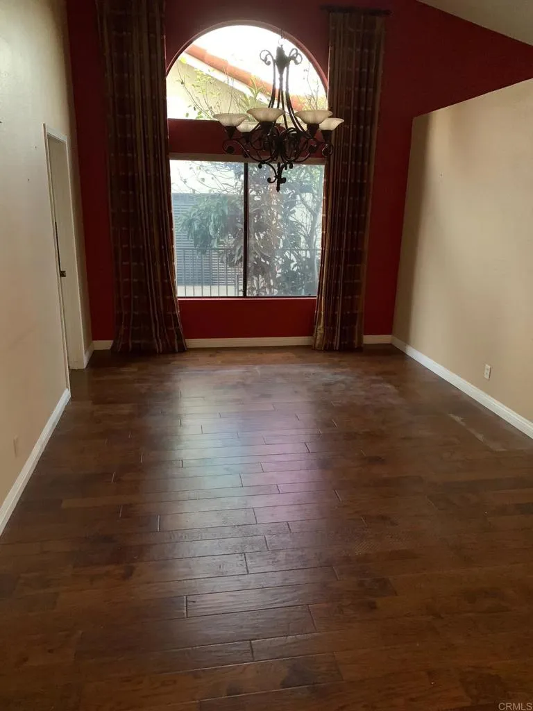 https://cdn.realtyfeed.com/cdn/127/306614860/6afabc257cbd06c64ab53d0c51c03744.webp