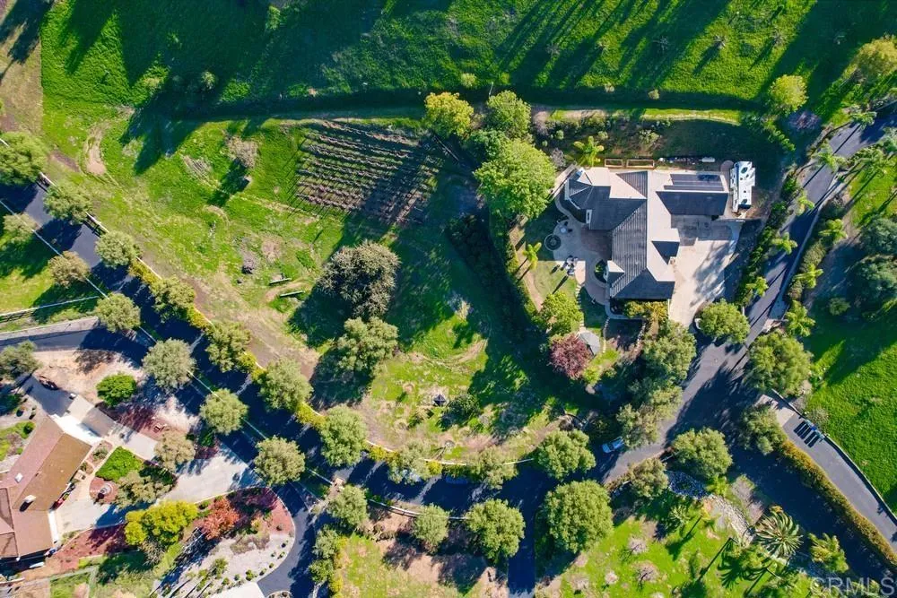 https://cdn.realtyfeed.com/cdn/127/306614868/11a74459ede74b8e3301f3433c89dcd5.webp