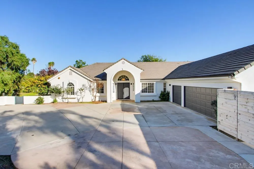 https://cdn.realtyfeed.com/cdn/127/306614868/d6daf9aa927736b66098eda480834ef9.webp