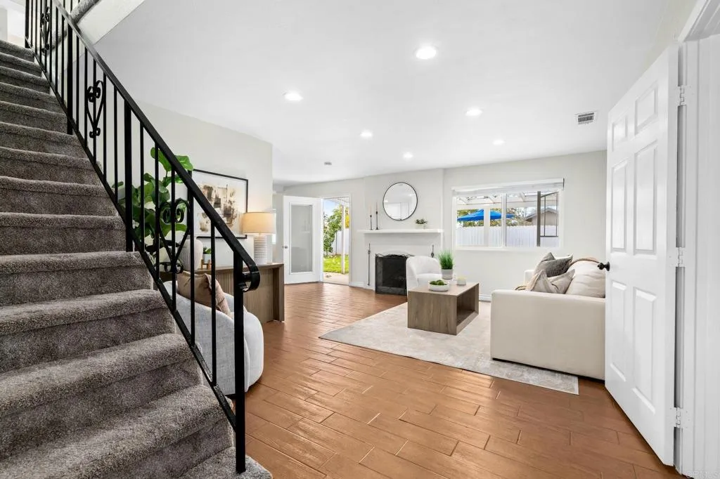 https://cdn.realtyfeed.com/cdn/127/306614890/e1dbe7302833a6d123329ad3adc83ba5.webp