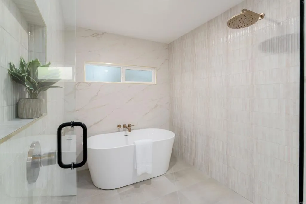 https://cdn.realtyfeed.com/cdn/127/306614973/6d857d457e5887d99c7210c227aec935.webp