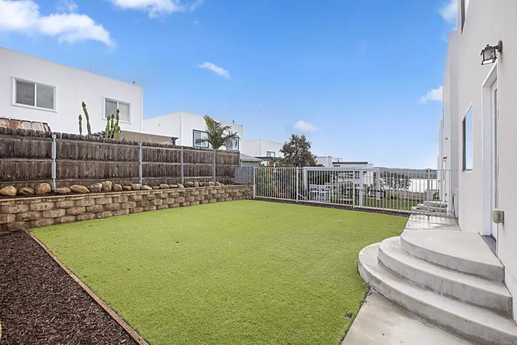 https://cdn.realtyfeed.com/cdn/127/306615011/239d7d04b001fb76eddb0a13327eaa3c.webp