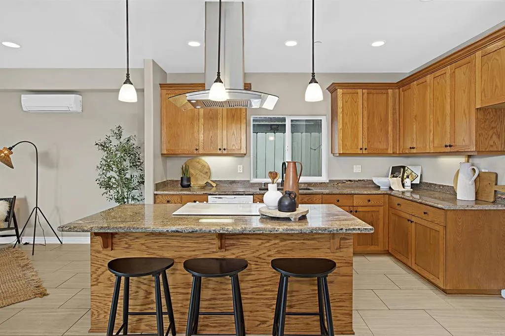 https://cdn.realtyfeed.com/cdn/127/306615011/549da1cc6811c275cd544acc2d384a25.webp