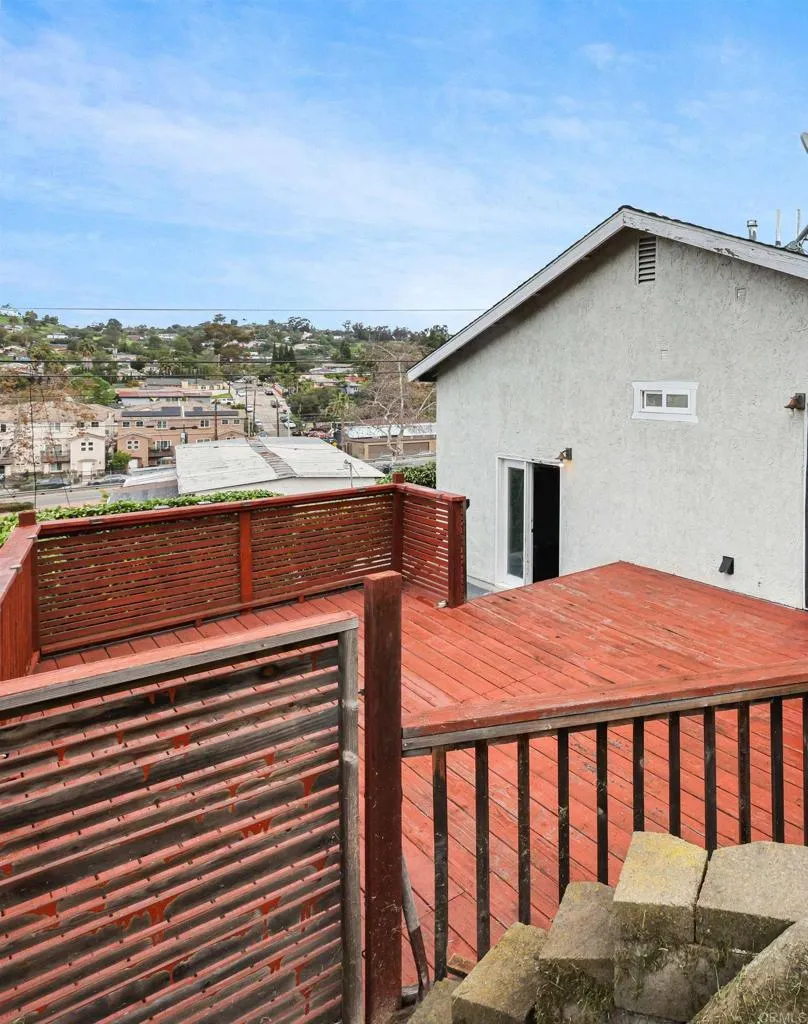 https://cdn.realtyfeed.com/cdn/127/306615065/b55c0589376030be622365e6c3c0548f.webp