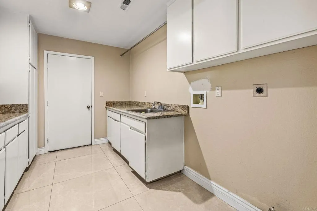 https://cdn.realtyfeed.com/cdn/127/306615118/5dece60dacc85b8b4050a9ca72cae557.webp