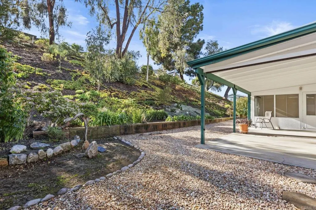 https://cdn.realtyfeed.com/cdn/127/306615128/ebadd0dd728a1737ebf46ca3a4ca0b39.webp