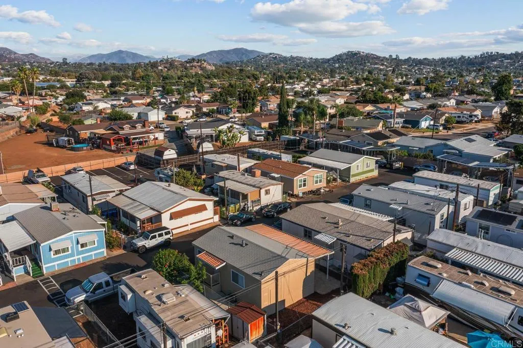 https://cdn.realtyfeed.com/cdn/127/306615172/dd05508221754d5d988d99cc936d3924.webp