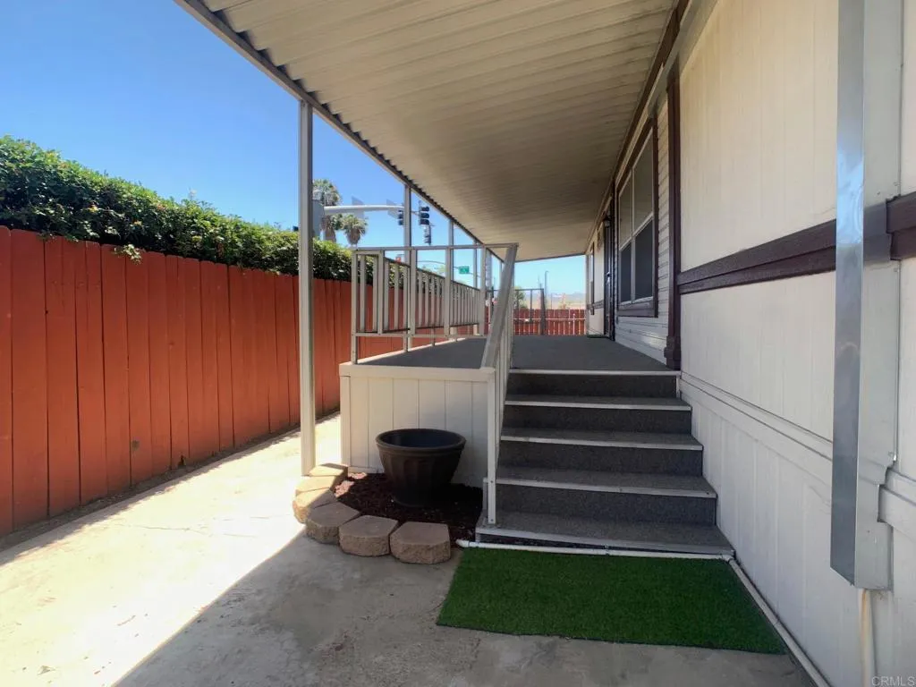 https://cdn.realtyfeed.com/cdn/127/306615173/b562d5e0393049eab672056680e08e9e.webp