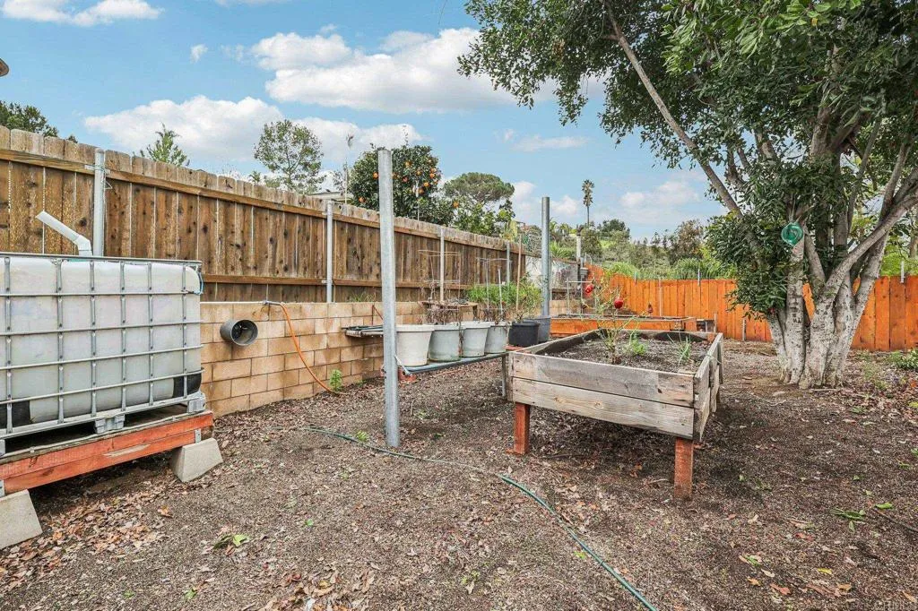 https://cdn.realtyfeed.com/cdn/127/306615176/3df46582e54903526cf75a326875c744.webp