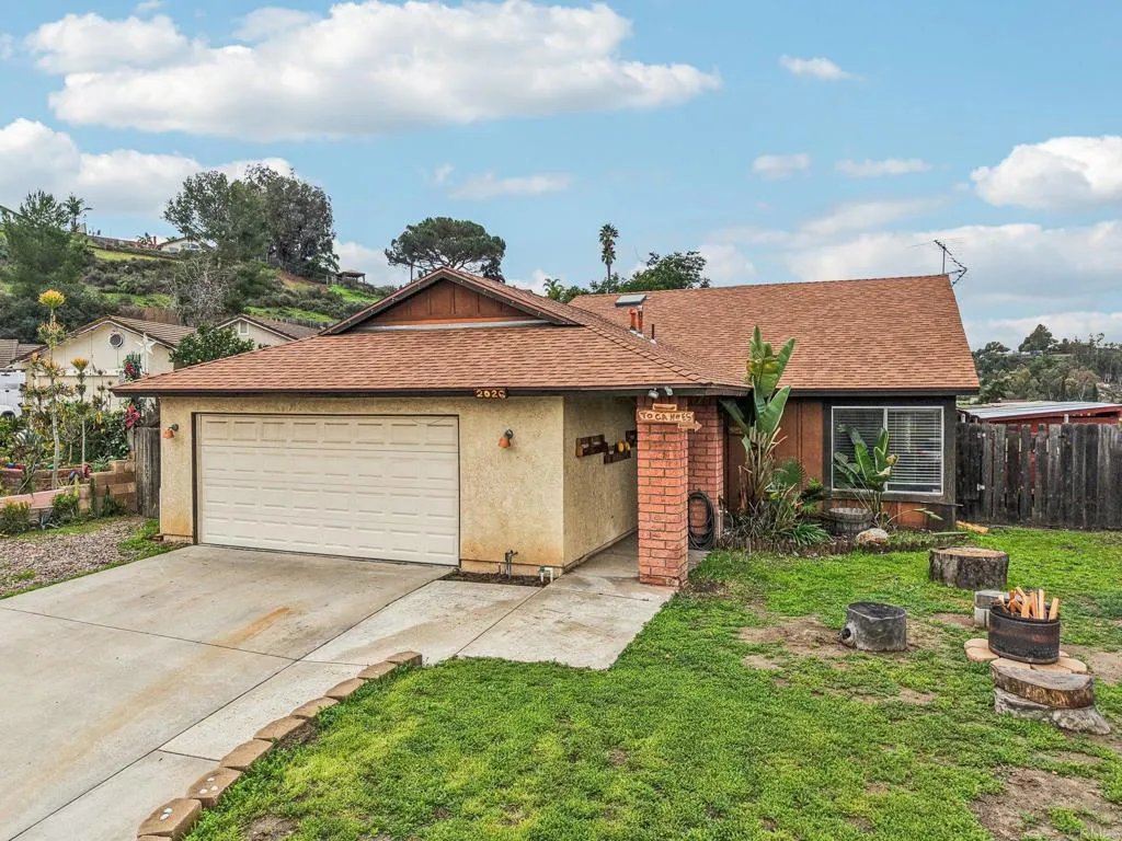 https://cdn.realtyfeed.com/cdn/127/306615176/6bd96a400c8973a169125a1a17d29f00.webp