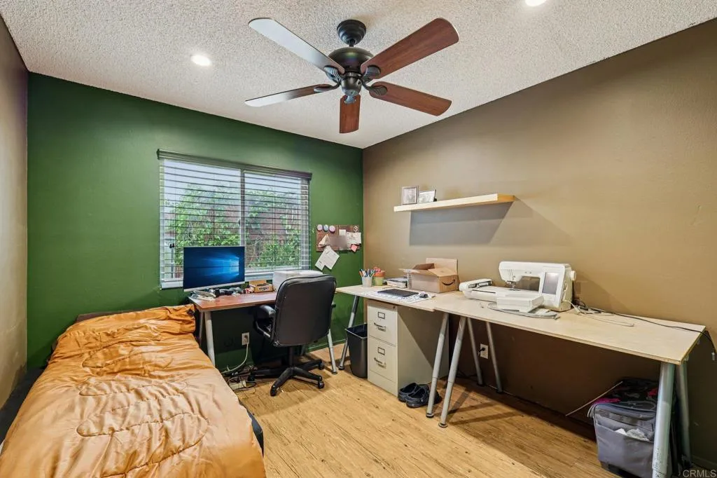 https://cdn.realtyfeed.com/cdn/127/306615176/71ceaaec88c1e14cde63a083132eb5c6.webp