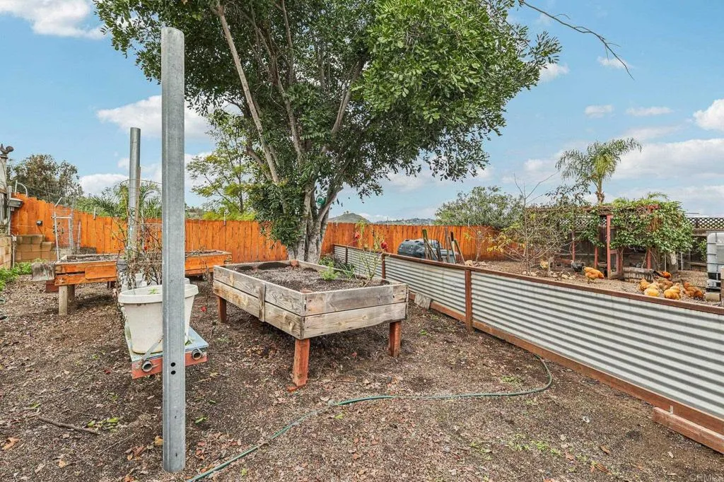 https://cdn.realtyfeed.com/cdn/127/306615176/a5203ac168312cfaa1ca347f39ee1c01.webp