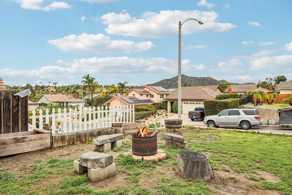 https://cdn.realtyfeed.com/cdn/127/306615176/dbd298057ebbcd969839f61c3b284b38.webp