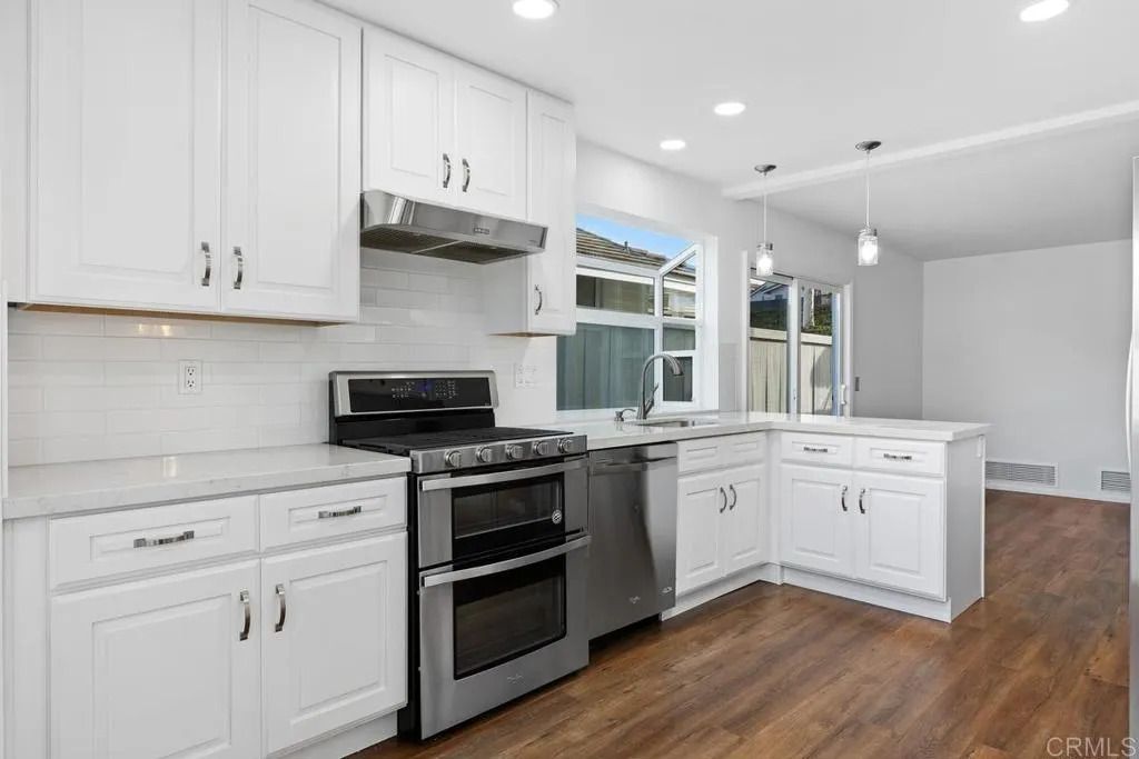 https://cdn.realtyfeed.com/cdn/127/306615202/13a3eeff3fd5859f1a68386b6a6b3919.webp