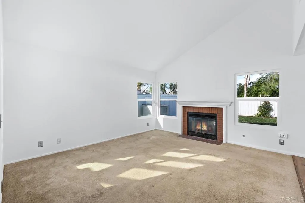 https://cdn.realtyfeed.com/cdn/127/306615202/3293a2d54cd336779dc041fe77713611.webp