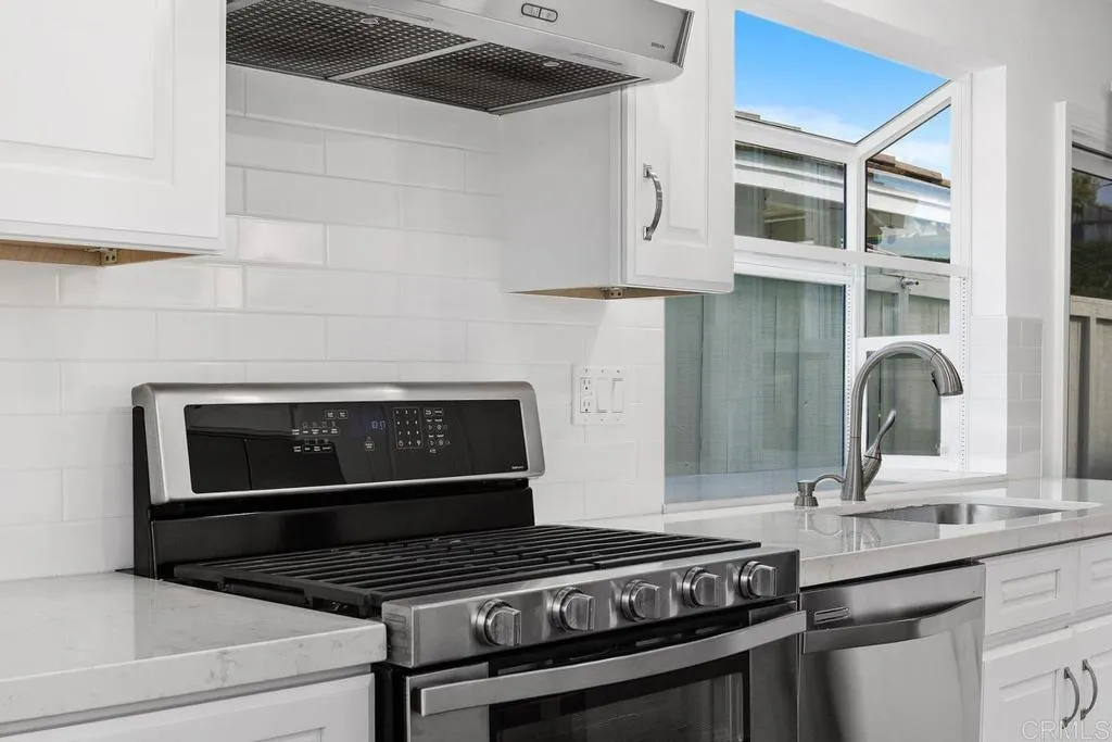 https://cdn.realtyfeed.com/cdn/127/306615202/334d1dd941d3c65fa15c0d3447117a98.webp