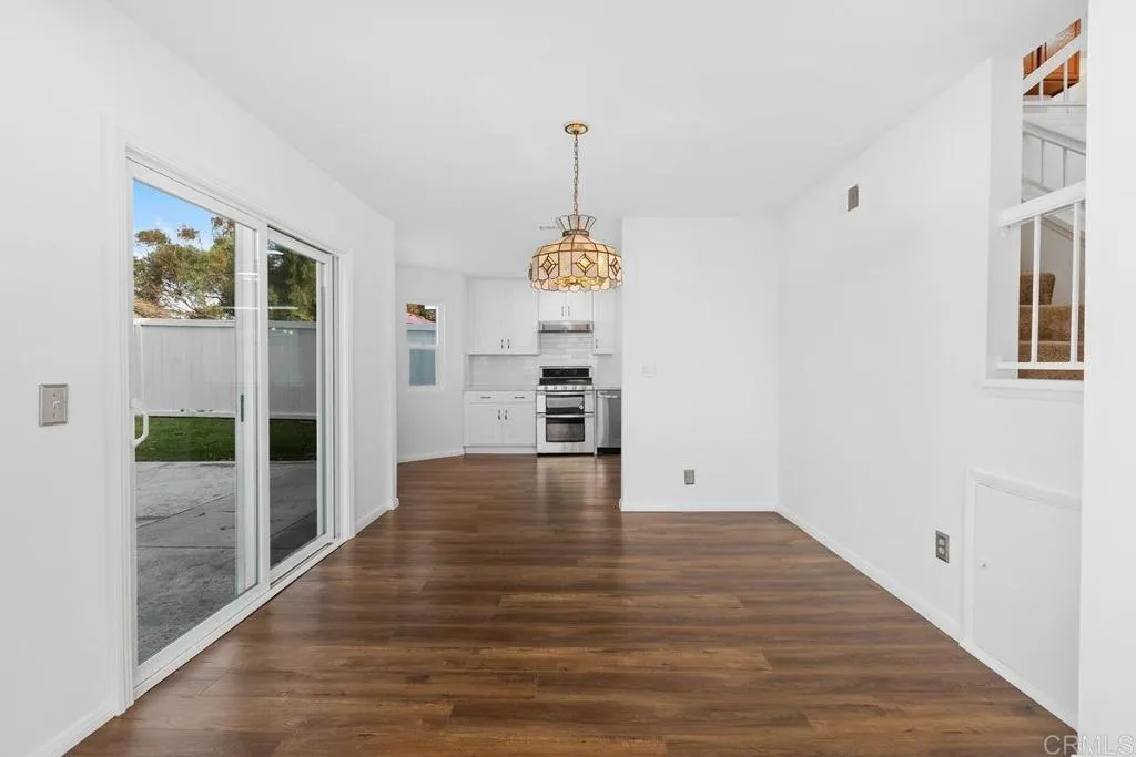 https://cdn.realtyfeed.com/cdn/127/306615202/4376fab9e08a08402a44a3abf6198b7c.webp