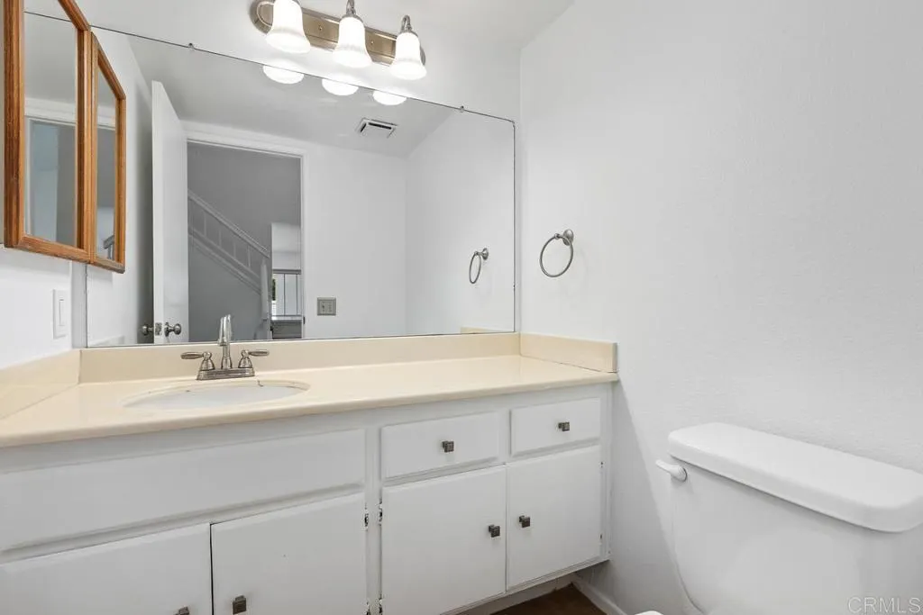 https://cdn.realtyfeed.com/cdn/127/306615202/5f587c7c6d98da6c9447ad9ed07b0a56.webp