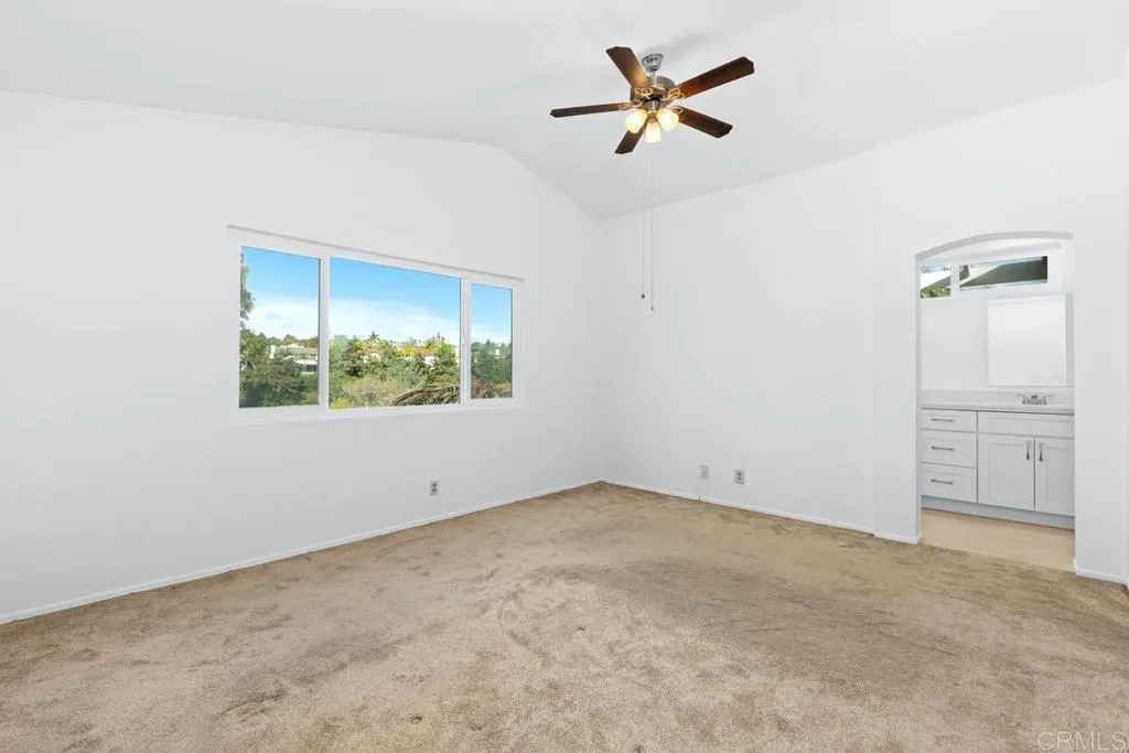 https://cdn.realtyfeed.com/cdn/127/306615202/76722492b1b024482ba126498fe385f2.webp
