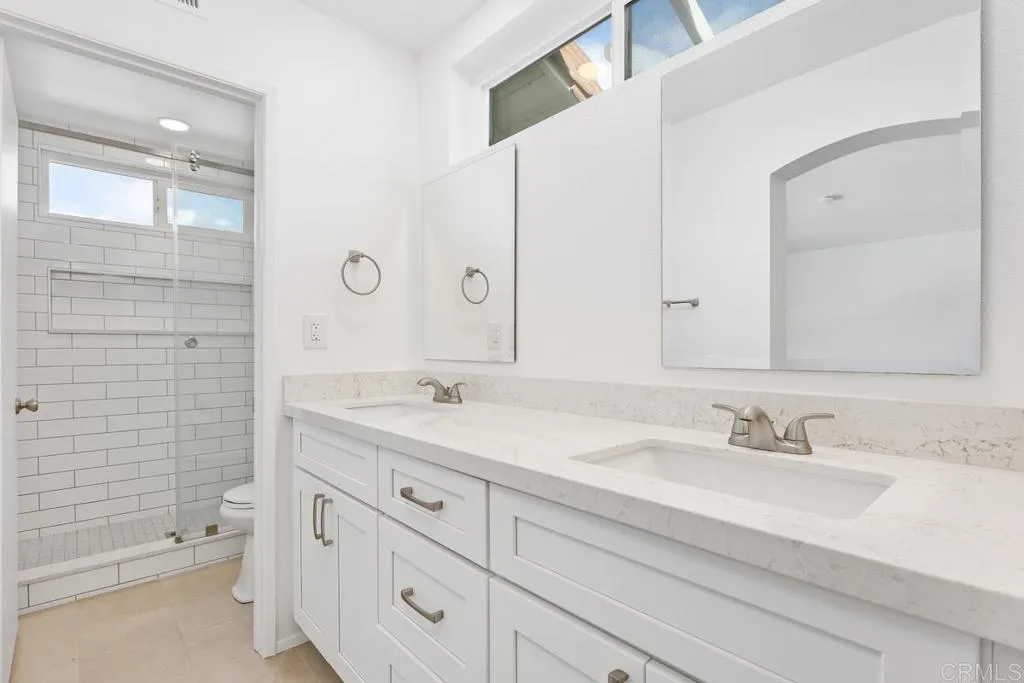 https://cdn.realtyfeed.com/cdn/127/306615202/810d03d096332d02021587a54171a539.webp