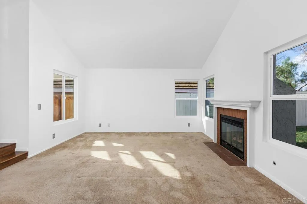 https://cdn.realtyfeed.com/cdn/127/306615202/919a4ae149ac323111314091b11050b1.webp