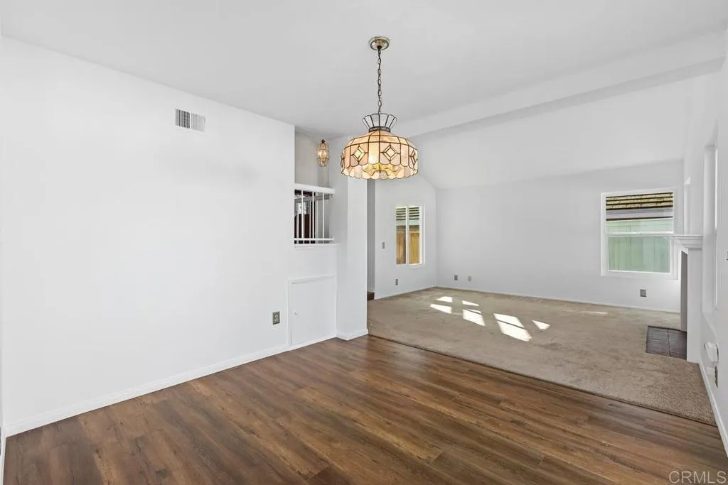 https://cdn.realtyfeed.com/cdn/127/306615202/e9e757fe7759006a493555d15d0f769e.webp