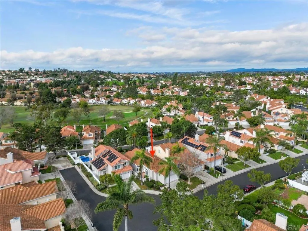 https://cdn.realtyfeed.com/cdn/127/306615204/b153a20335c4b757ad656edab3170d14.webp