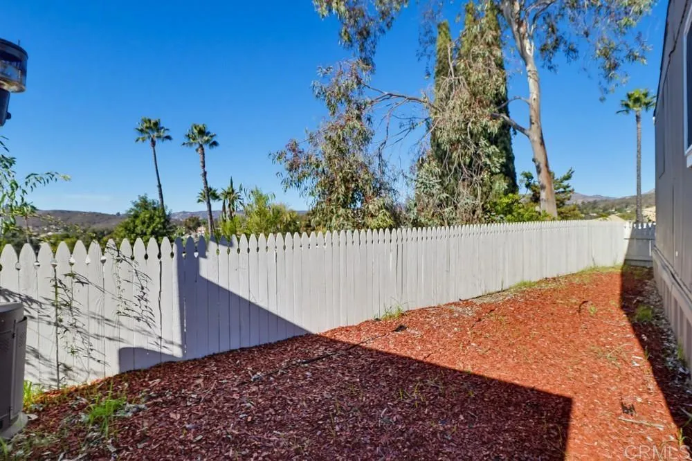 https://cdn.realtyfeed.com/cdn/127/306615229/6c5333d8b52c31589ca85aae9d21ce09.webp