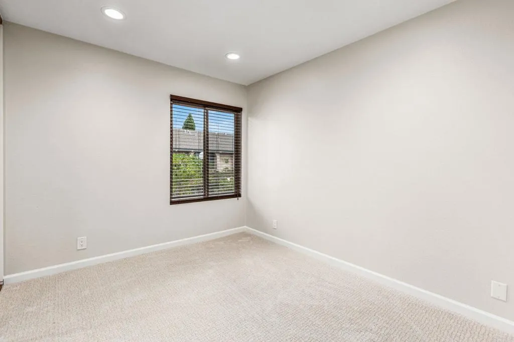 Photo #21: NDP2600243 Listing: Photo #21