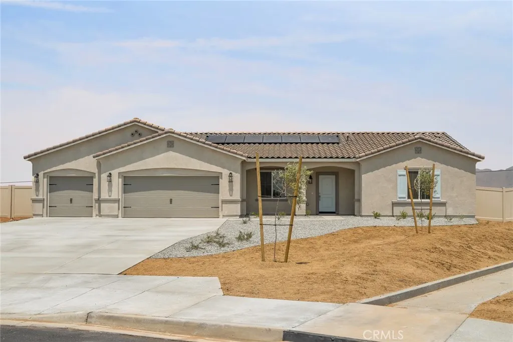 Apple Valley, CA 92307