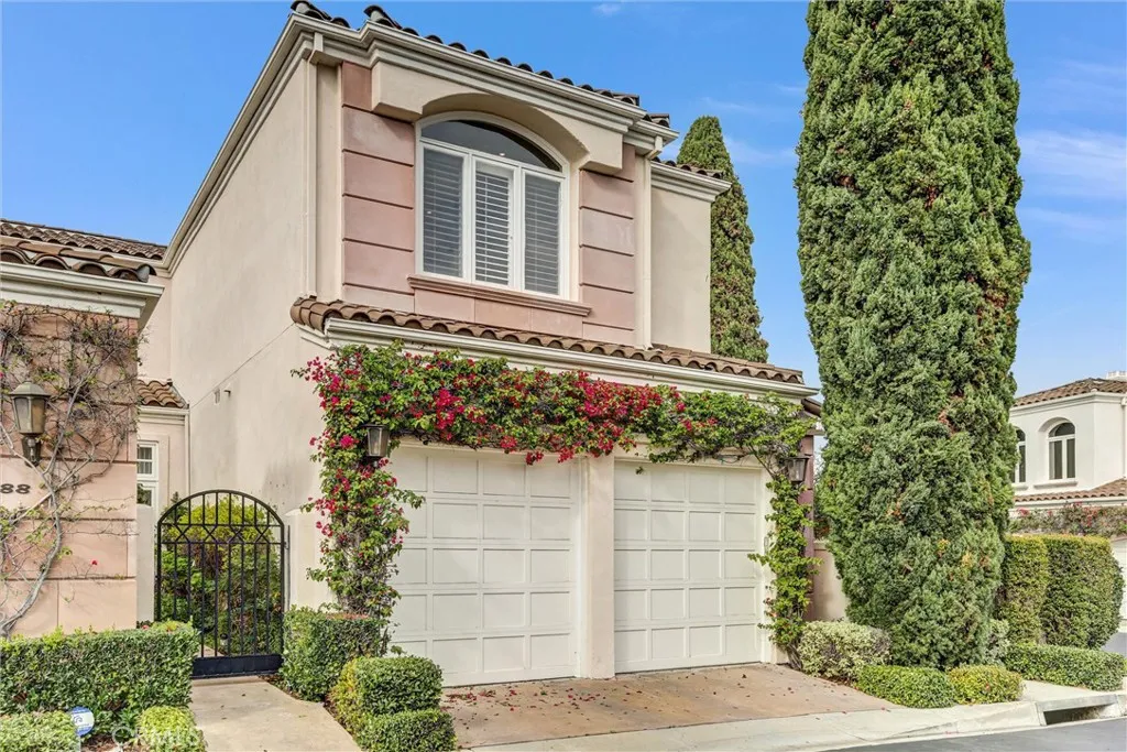 Photo #4: CV25248072 Listing: Photo #4