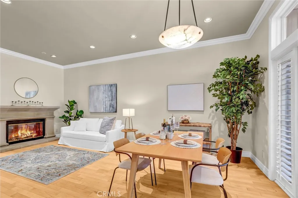 https://cdn.realtyfeed.com/cdn/127/306615330/43de20c2749f6ec448caad8a00497a14.webp