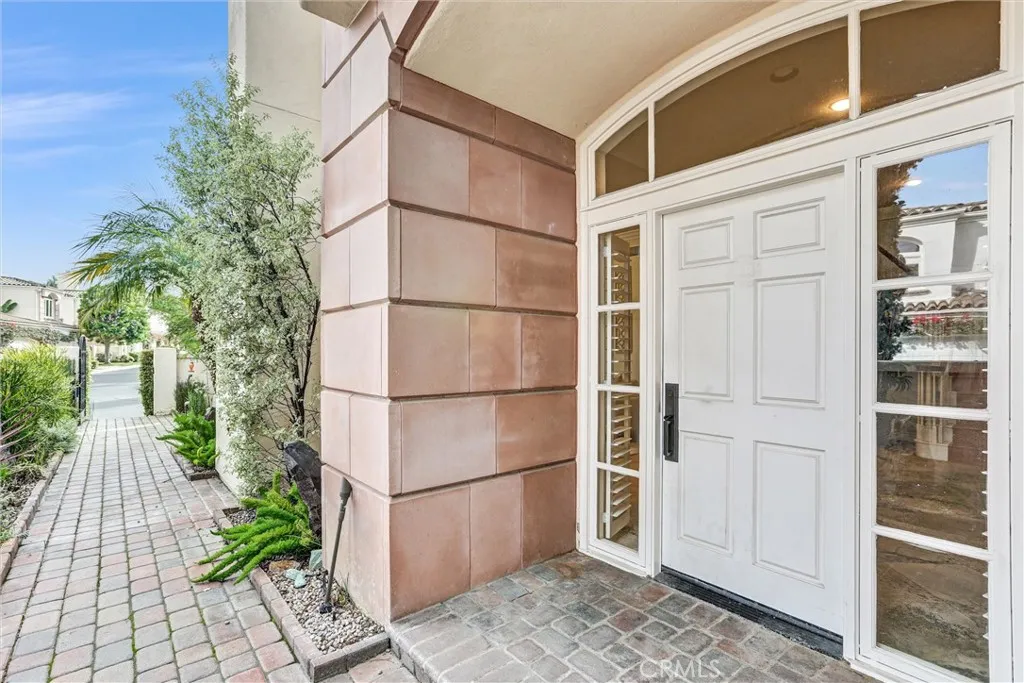 https://cdn.realtyfeed.com/cdn/127/306615330/597f64962bcc418befa14da7bb29a300.webp