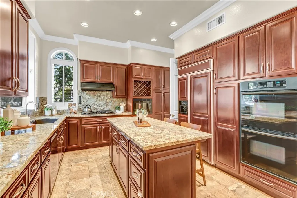 https://cdn.realtyfeed.com/cdn/127/306615330/b8b71d5ca09e04d86a76771a8f7756be.webp